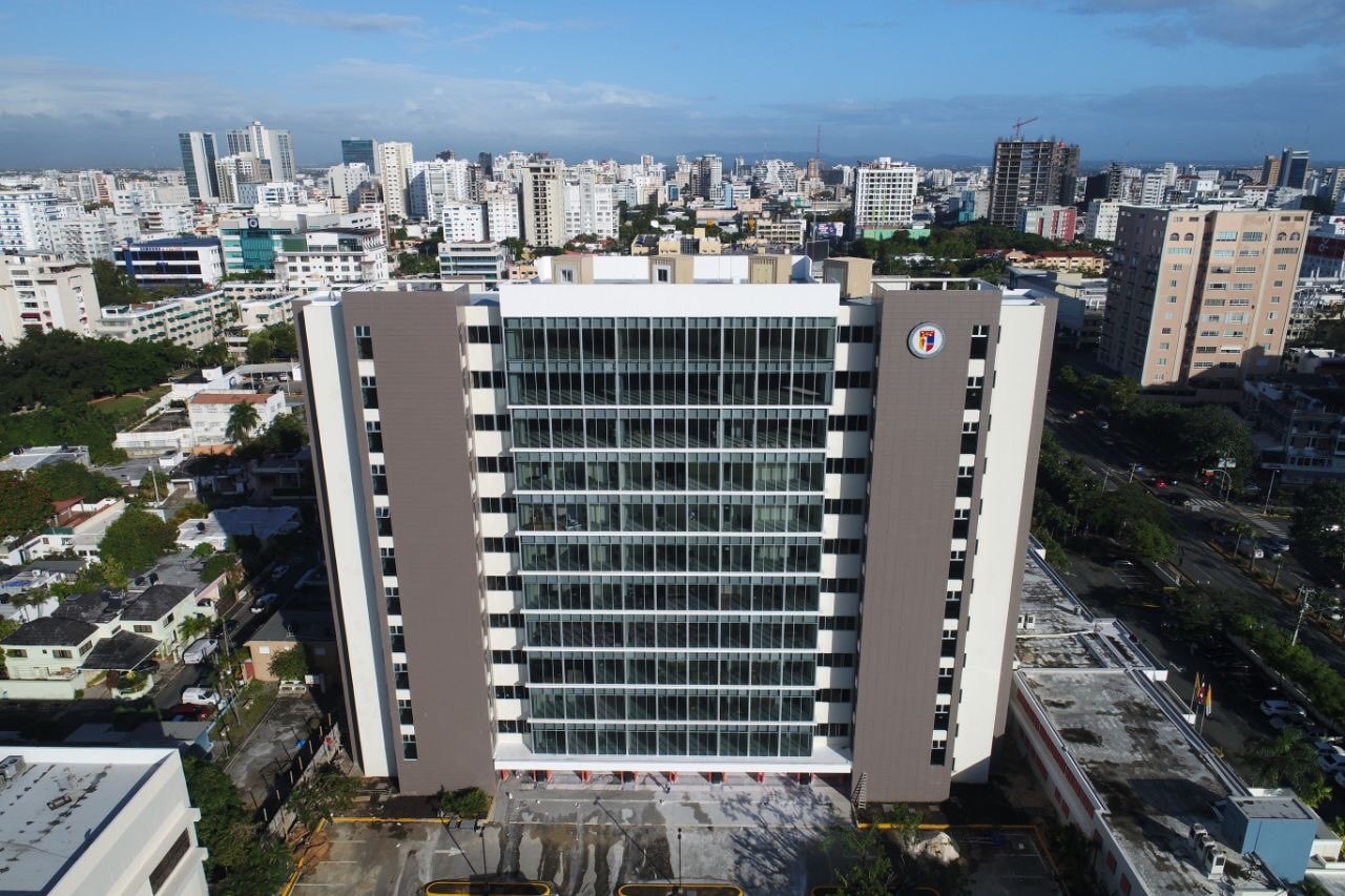 Pontificia Universidad Católica Madre y Maestra